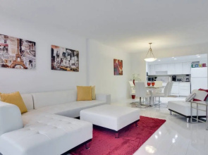Lovely 3 BR unit by the beach- remodeled-STR-00604