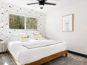 The Llama House by Avantstay Featured on Hgtv, Resort Style, Pool & Spa! Permit#4277
