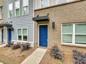 2 Mi to Dtwn Charlotte: Unit w/ Rooftop Deck!