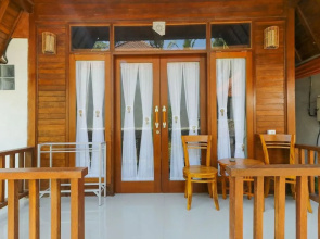Maksan Cottage