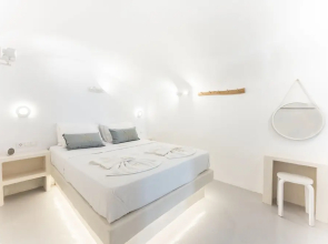 Kalamia Cave House