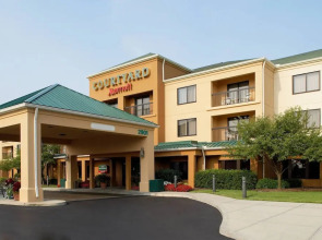 Courtyard Columbus Airport