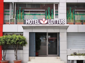 Hotel Lottus