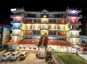 Hotel Monarch Residency Manali