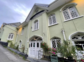 Cottage Inn, Microbrewery, Thai Restaurant