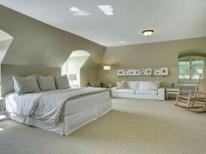 Luxury Whittier Mansion-3rd Floor Suite