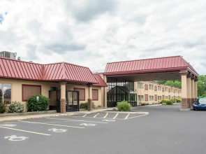 Rodeway Inn Rochester Airport