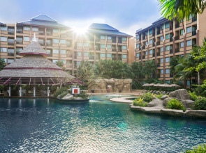 Novotel Phuket Vintage Park Resort