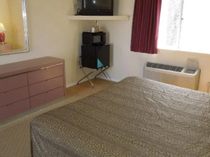 Starlite Motor Inn