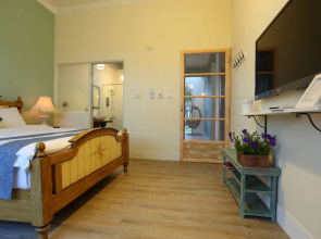 OwlStay GreenVilla