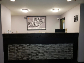 Super 8 Milwaukee Airport