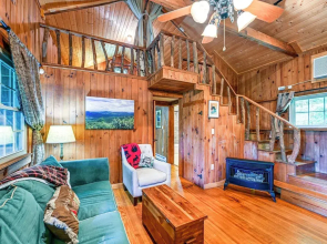 Historic Sapphire Cabin w/ Porch, Updated Interior