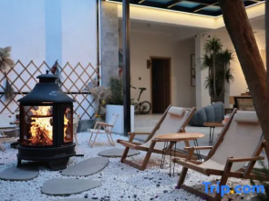 Bingka Xiaozhan Light Luxury Homestay (Dali Ancient City Branch)