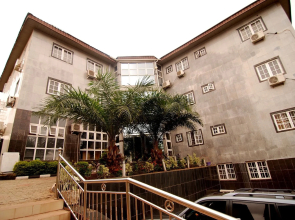 Silverland Hotel and Suites