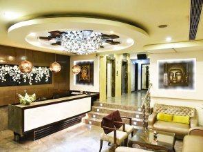 Hotel Shiraz Castle