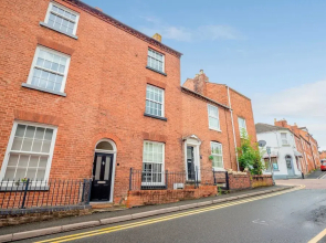 Host Stay Park Street Abode