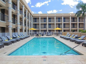 Windward Passage Hotel