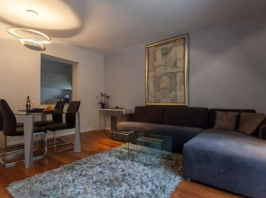 Apartment Happiness Split