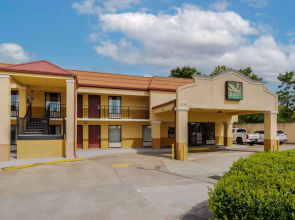 Quality Inn Acworth North