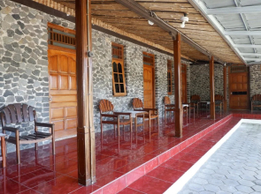 OYO 860 Rajasa Hotel