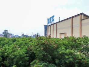 Simply Look Studio Room At Mont Blanc Bekasi Apartment