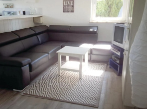 Nice Home in Hohen Wieschendorf With 2 Bedrooms and Wifi