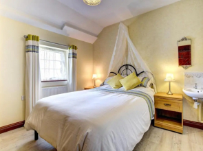 Holiday Home Stabal y Rhyd