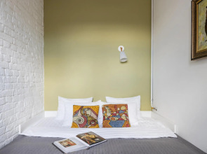 Рядом с Эрмитажем