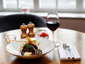 The Devonshire Arms Hotel