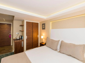 Cihangir Hotel Bosphorus