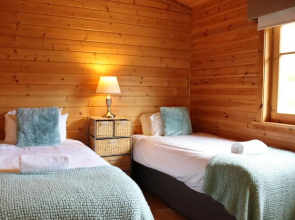 Lodge 37 Rowardennan, Loch Lomond