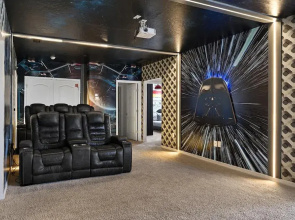 Star Wars Themed Movie Theater 6BR