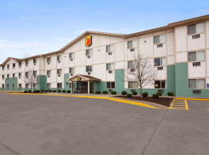 Super 8 by Wyndham Cromwell/Middletown