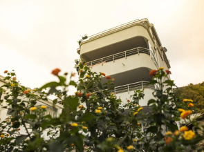 Apartments And Rooms Villa Santa Vita