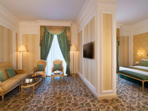 Royal Rose Abu Dhabi, a Curio by Hilton Affiliated Hotel