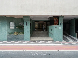 Apt 1 Block From Beach in BC Great Location Cep093