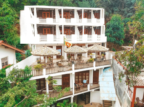 Mirissa Beach Inn