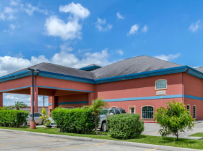 Quality Inn & Suites at The Outlets Mercedes/Weslaco