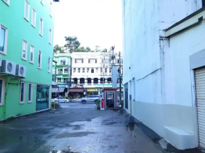 6-17 - 2 Bdr Condo With Balcony and Shared Pool