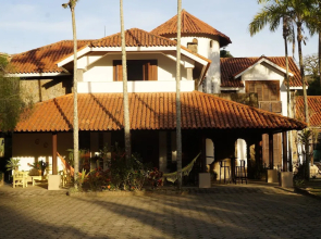 Mansão Residence & Club