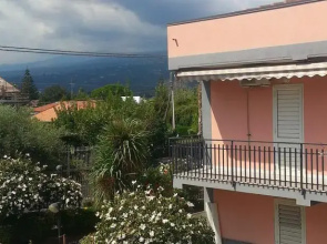 Holiday House Etna Beach