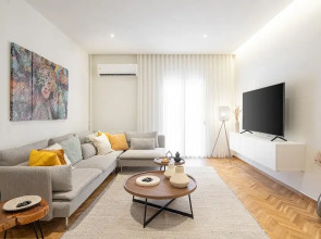 Modern Luxurious Apartment in the Heart of Athens