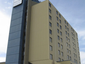 Paradise Inn & Conference Centre