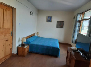 1 BR Guest house in Chaura Maidan, Shimla, by GuestHouser (DEE4)