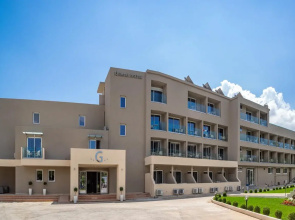 CNic Gemini Hotel
