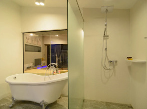 Ao Cho Grandview Hideaway Resort