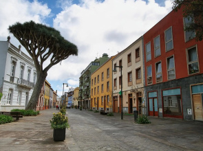 Apartamento La Nuit con Parking gratis en centro histórico