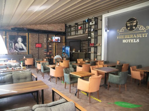 The Hera Suit Hotels