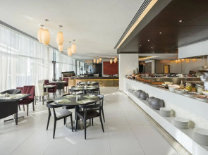 Hyatt Place Dubai Al Rigga Hotel & Residences