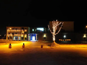 Manhattan Village Hotel